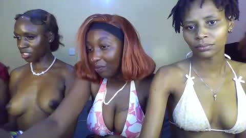 blackqueen2030 online show from April 24, 3:36 pm