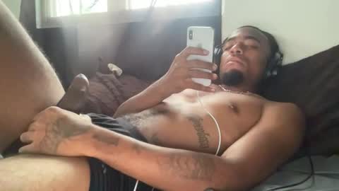 Snapshot of blackrangertt chatting on May 17, 2:13 pm blackrangertt online show from May 17, 2:13 pm