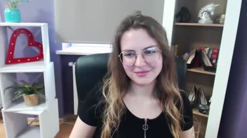 Snapshot of blackrosezoey chatting on March 7, 9:18 am Z O E Y online show from March 7, 9:18 am