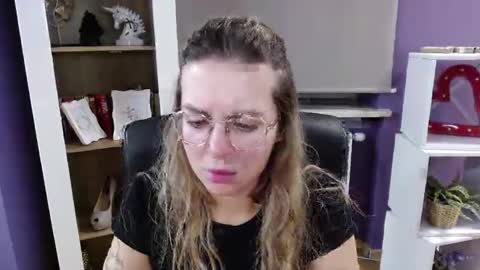 Snapshot of blackrosezoey chatting on October 7, 4:31 am Z O E Y online show from October 7, 4:31 am