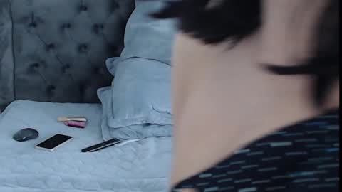 Snapshot of blackswan7777 chatting on January 2, 10:05 am Mira online show from January 2, 10:05 am