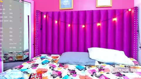 Snapshot of blacksweetiee chatting on March 11, 6:43 am Tifffany bllom online show from March 11, 6:43 am