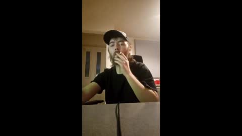 Snapshot of blackvswhite2022 chatting on December 16, 1:54 am blackvswhite2022 online show from December 16, 1:54 am