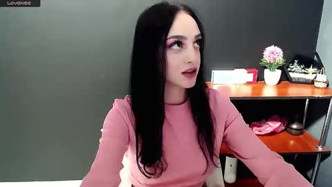 Ivy online show from December 2, 1:24 pm