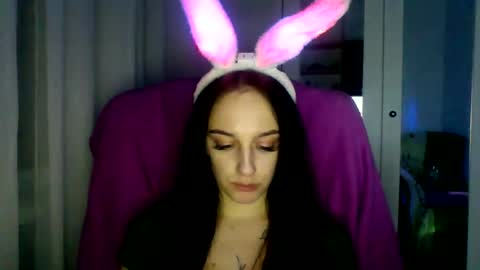 Ivy online show from January 12, 6:38 pm