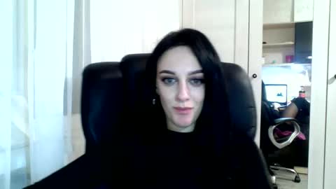 Ivy online show from January 18, 11:33 pm