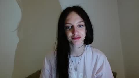 Ivy online show from May 17, 4:47 pm