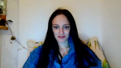 Ivy online show from May 18, 7:52 pm