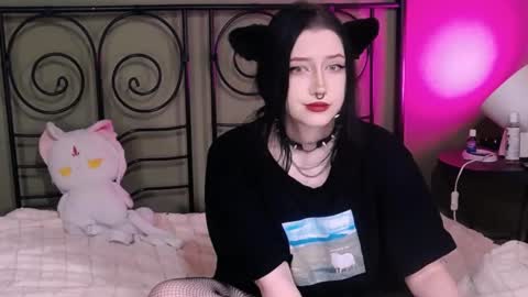 blacky_tea online show from October 17, 10:12 pm