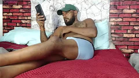 Snapshot of blade_foxx chatting on May 6, 2:29 am Richard online show from May 6, 2:29 am