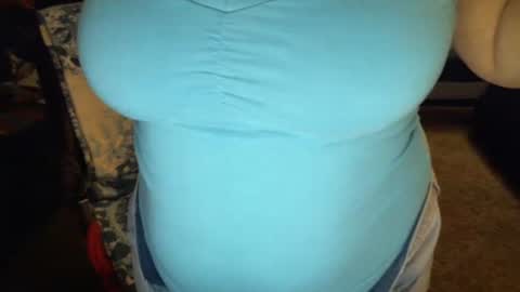 Snapshot of bladesizzo3111 chatting on October 29, 8:27 am bladesizzo3111 online show from October 29, 8:27 am