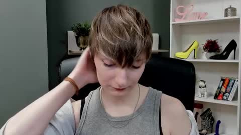Blair online show from October 21, 6:14 am