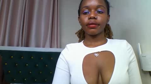Snapshot of blair_havoc chatting on April 24, 6:21 pm Blair online show from April 24, 6:21 pm