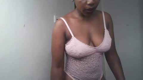 Snapshot of blair_havoc chatting on May 23, 9:19 pm Blair online show from May 23, 9:19 pm