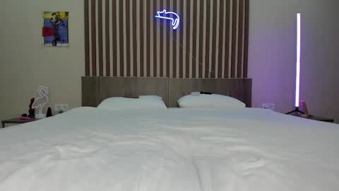 blaire 18 online show from May 18, 2:07 am