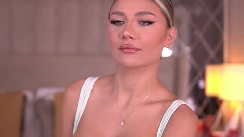 Snapshot of blairsanders chatting on October 29, 7:04 pm BlairSanders online show from October 29, 7:04 pm