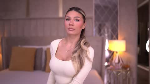 Snapshot of blairsanders chatting on November 10, 7:13 pm BlairSanders online show from November 10, 7:13 pm