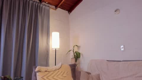 Blake Levi  Independent Model online show from December 21, 2:30 am