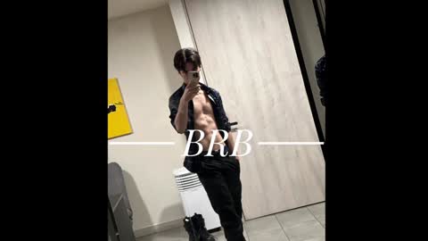 Snapshot of blakeshatter chatting on January 7, 6:56 pm blakeshatter online show from January 7, 6:56 pm