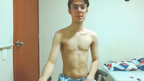 Snapshot of blakeshatter chatting on January 23, 7:51 pm blakeshatter online show from January 23, 7:51 pm