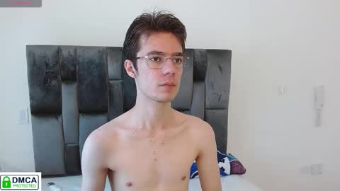 Snapshot of blakeshatter chatting on November 27, 2:08 pm blakeshatter online show from November 27, 2:08 pm