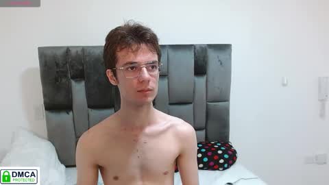 Snapshot of blakeshatter chatting on November 28, 2:14 am blakeshatter online show from November 28, 2:14 am