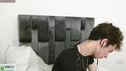 Snapshot of blakeshatter chatting on December 3, 4:09 am blakeshatter online show from December 3, 4:09 am