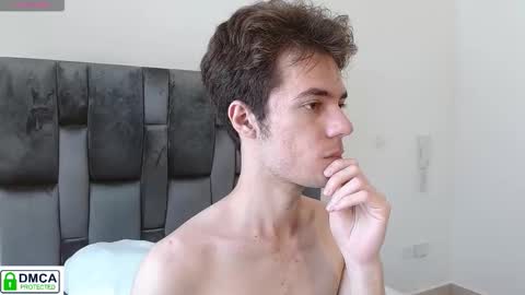 Snapshot of blakeshatter chatting on December 3, 4:49 pm blakeshatter online show from December 3, 4:49 pm