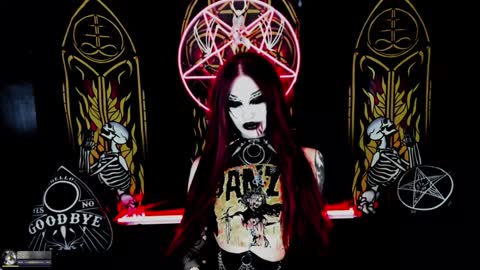 Snapshot of blasphemiangxrl chatting on December 21, 7:38 pm online show from December 21, 7:38 pm