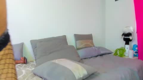 Estevez igelesteban0 online show from June 13, 7:56 pm