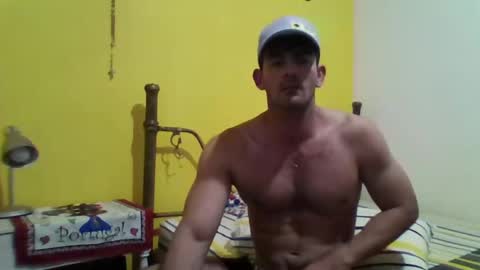 Snapshot of blckhorse19 chatting on October 19, 12:55 am blckhorse19 online show from October 19, 12:55 am
