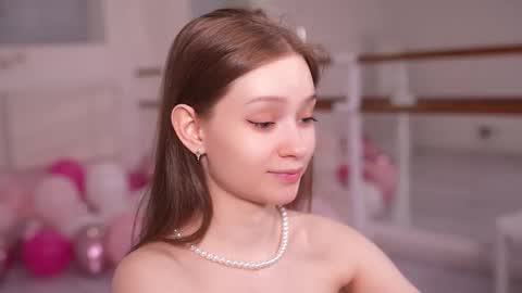 Snapshot of bless_sheila chatting on October 25, 7:52 pm SHEILA online show from October 25, 7:52 pm