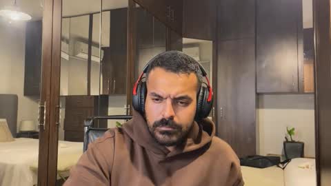 Snapshot of blessedleo72 chatting on November 29, 4:37 am Leo online show from November 29, 4:37 am