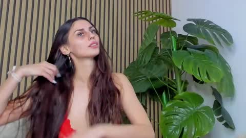 Khlloe online show from March 15, 8:04 pm