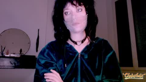 Snapshot of bleu_belladone chatting on February 11, 8:47 pm Cassandre online show from February 11, 8:47 pm