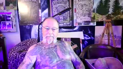 blindsurfer780299 online show from July 13, 8:06 am