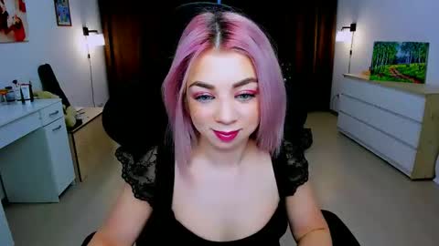 Nicole online show from December 19, 4:13 am