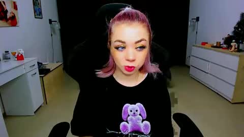 Nicole online show from January 13, 3:34 am