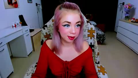 Nicole online show from January 31, 7:39 am