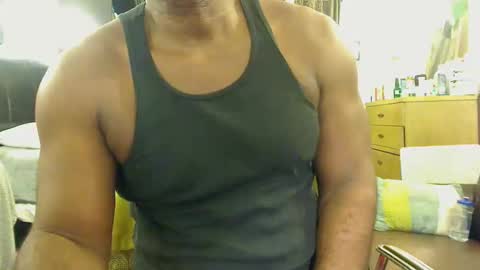 Snapshot of blkbiguncut10462 chatting on February 8, 5:55 am blkbiguncut10462 online show from February 8, 5:55 am