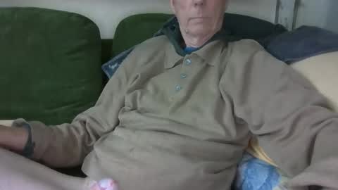 Snapshot of blomkuk chatting on November 24, 11:54 am blomkuk online show from November 24, 11:54 am