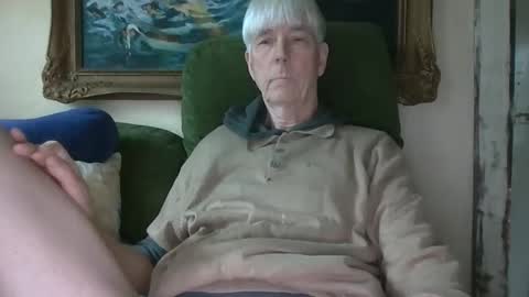 Snapshot of blomkuk chatting on December 15, 9:57 am blomkuk online show from December 15, 9:57 am