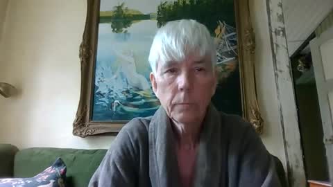 Snapshot of blomkuk chatting on May 13, 8:44 am blomkuk online show from May 13, 8:44 am