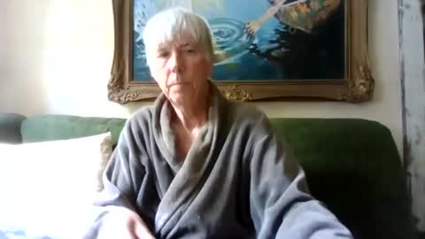 Snapshot of blomkuk chatting on August 5, 10:07 am blomkuk online show from August 5, 10:07 am
