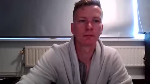 Snapshot of blondapollonl chatting on May 17, 7:06 am Apollo online show from May 17, 7:06 am