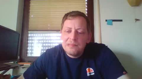 blonde32m online show from February 10, 8:42 am