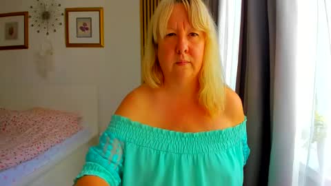 Nicole online show from July 7, 6:47 am