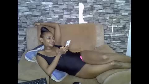 blonde_creamy online show from May 30, 5:32 pm