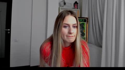 blonde_godess1 online show from October 19, 8:31 pm