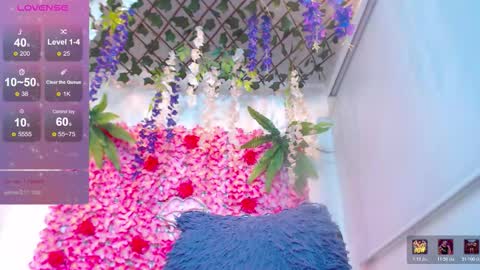 blonde_squirt_ online show from February 19, 10:17 pm